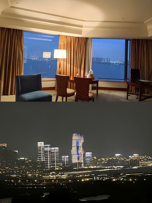 今天來跟大家分享一家超棒的蘇州酒店——蘇州金雞湖凱賓斯基酒店。