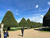 Discover the Enchanting Hampton Court Palace in London