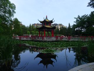Dandong Jinjiangshan Park - Dandong's Largest Park

