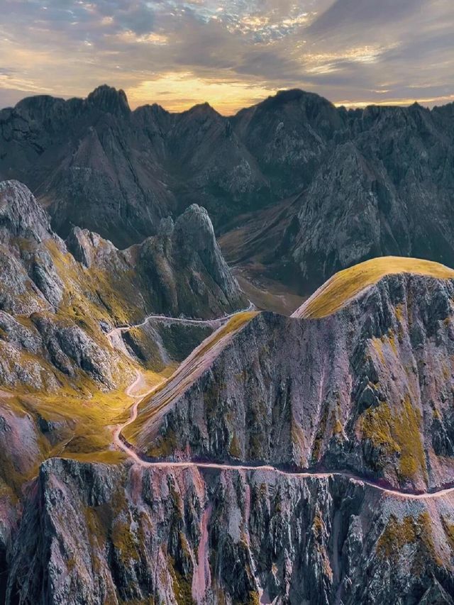 走最崎嶇的路，賞最美的景｜洛克之路