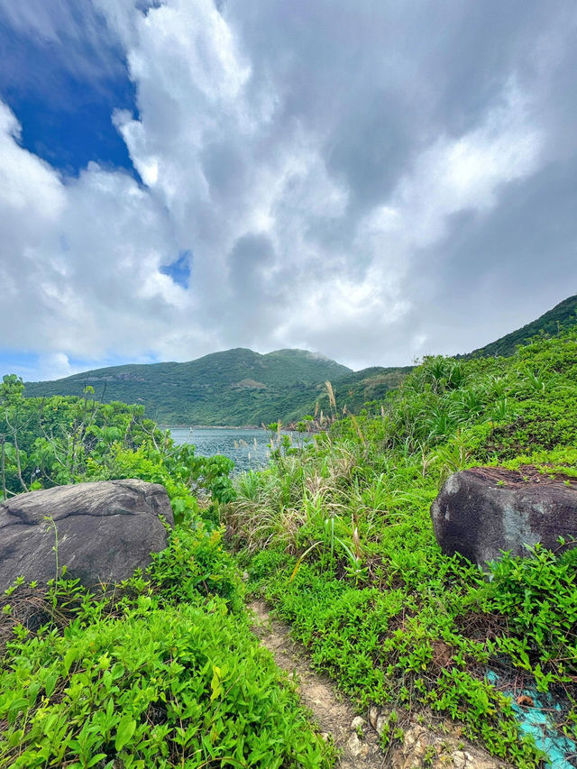 香港萬宜海蝕洞：海上探奇樂園
