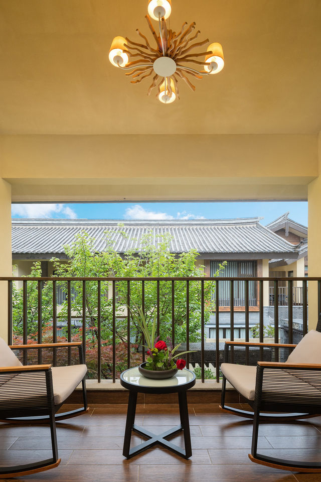這個艷陽高照嘅夏天，住進雪山腳下嘅溫德姆