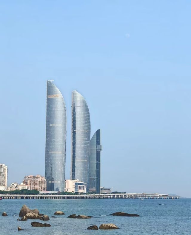 景點漫遊：將浪漫焊在廈門