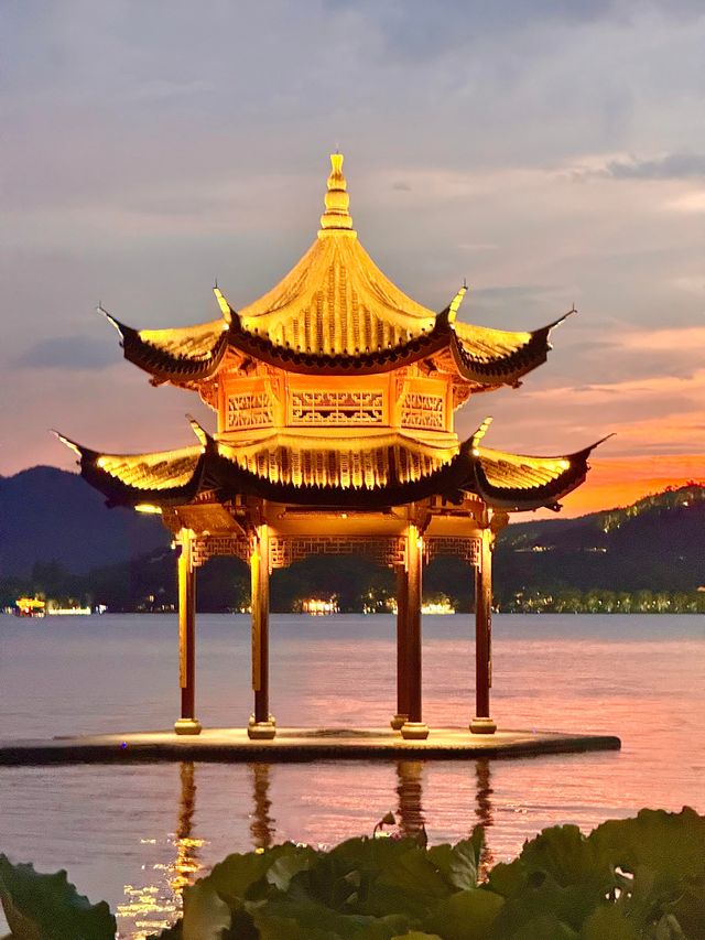 暴雨後嘅世紀晚霞！杭州人集體癲咗！