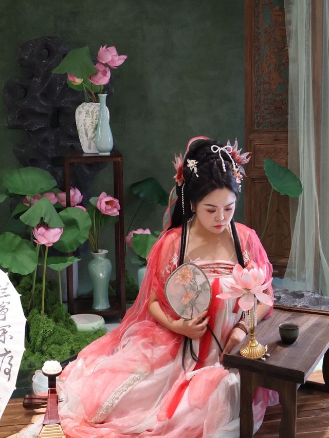 杭州旅遊挖到寶！呢間酒店嘅漢服妝造比景區仲要正！