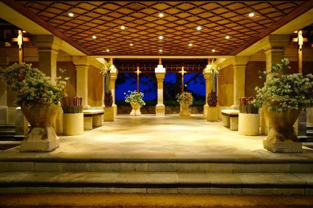 阿曼其拉度假酒店 | 絕美峇里蜜月天堂  
酒店：阿曼其拉度假酒店  
地址：Jalan Ra