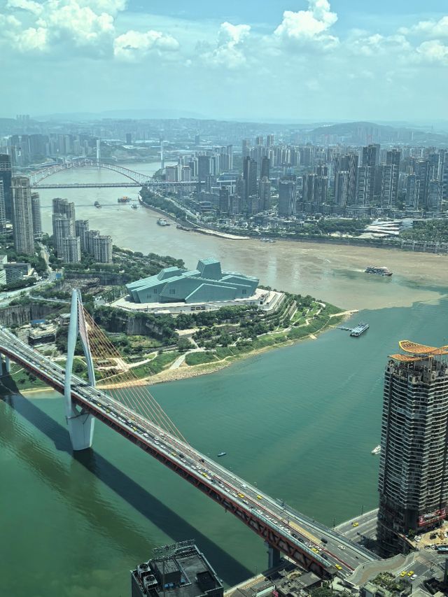 At the high-altitude hotel in Chongqing
