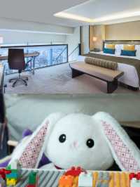 真的有種「在雲端辦公」的魔幻感