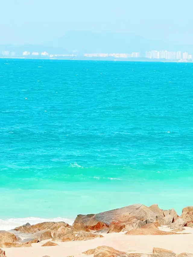 Promise me! Coming to Sanya and not visiting Wuzhizhou Island is like not coming at all! Here’s a guide
