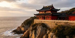 젠산은 바다를 품고 바람 소리를 듣습니다. 석양은 수천 마일에 걸쳐 첸탕 강을 아름답게 물들입니다.