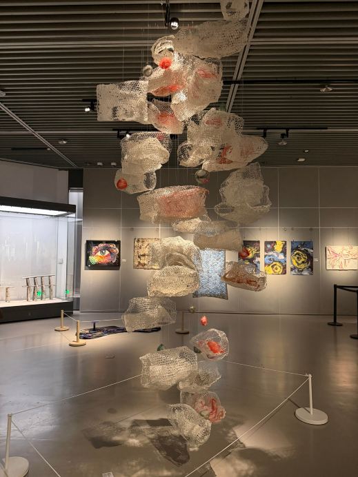 Almost missed it! The paper art wonderland with an extended