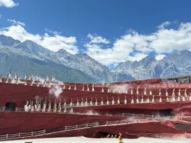 印象麗江｜雪山の麓で魂を揺さぶる演出を観る | Trip.com 玉竜ナシ族自治県