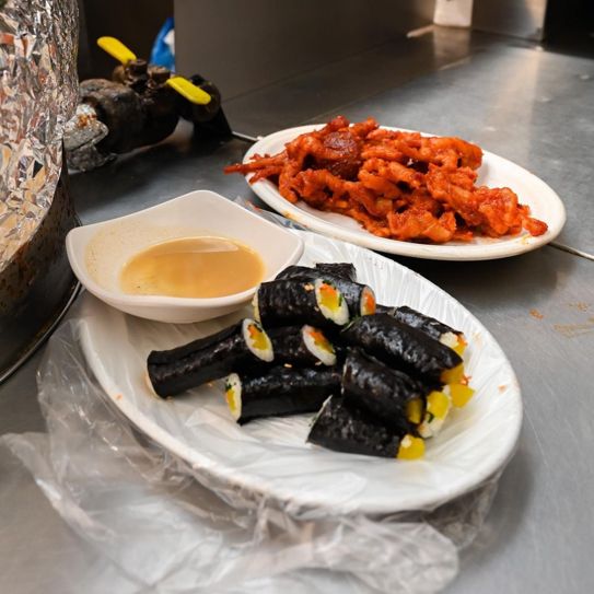 【韓国 / 広蔵市場】麻薬？！キンパや市場ご飯を堪能！