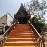 พระบรมราชานุสรณ์​ สมเด็จพระเจ้าตากสินมหาราช​ จันทบุรี​ 