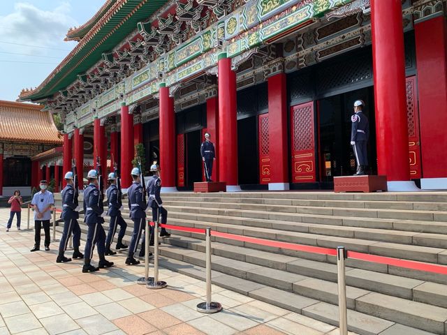 台湾　台湾観光　 忠烈祠の交代式に遭遇！