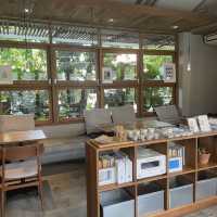 ชวนมาอาบแดดที่คาเฟ่ซันคิส