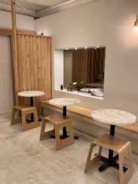 東京【新大久保】広々としたインテリアがかわいいおすすめカフェ☕️