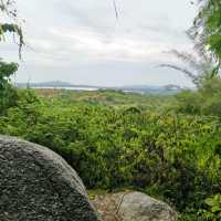 วัดเขาตะแบก  จังหวัดชลบุรี