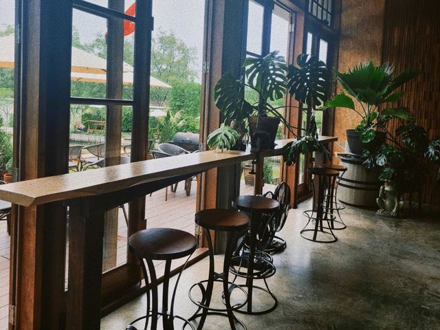 Cafe กลิ่นอายชนบทแคนาดา ใกล้กรุงเทพ 🇨🇦