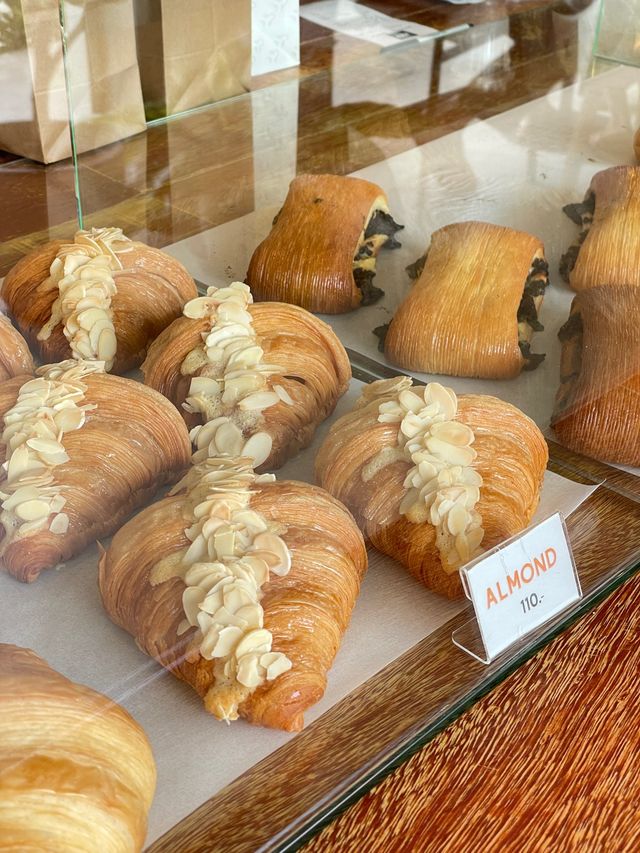 🤍 Kev Croissant - แบริ่ง-ลาซาล