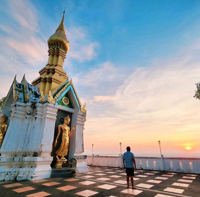 พระมหาธาตุ​งามเมืองพิษณุโลก​