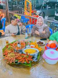 Fresh and mouthwatering Seafood Platter@Perak