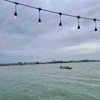Songkhla Pier คาเฟ่สุดชิลล์ริมทะเลสาบสงขลา