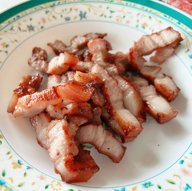 ร้านเจ๊อ้อยส้มตำริมคลอง