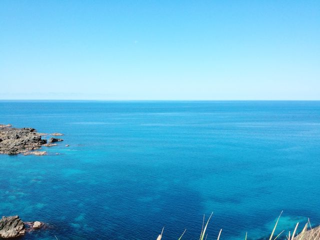 北海道　北海道観光　礼文島の外せない観光スポット！スカイ岬の海の青さに感動！