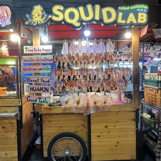 “ตลาดโต้รุ่งหัวหิน” สีสันยามค่ำคืนของเมืองหัวหิน