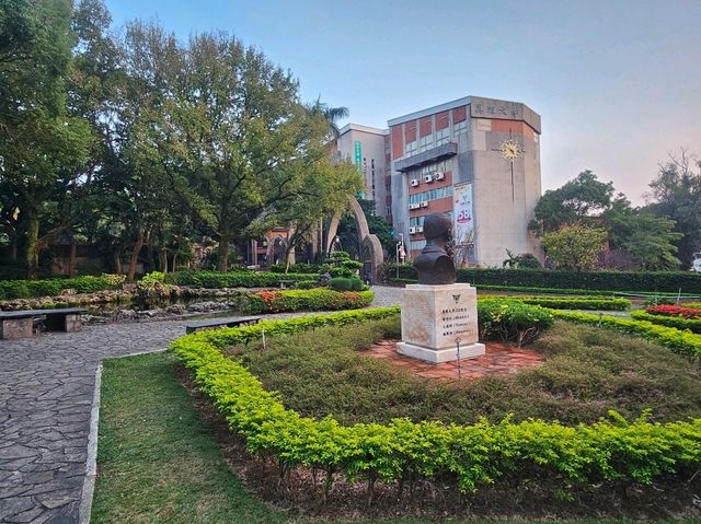The Old School of Tamsui Oxford College