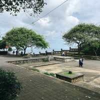 Uluwatu Temple วัดฮินดูที่ขึ้นชื่อในบาหลี
