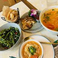 Thai Crazy 😜 food in Nanjing! Absolutely 👍 