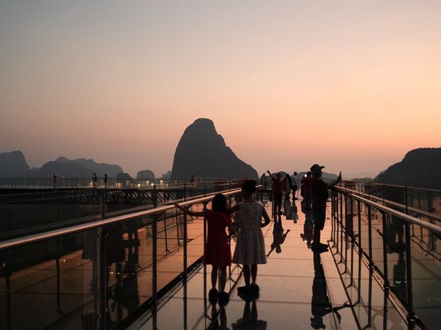 Beyond Skywalk Nangshi สกายวอล์ควิวสุดปังพังงา