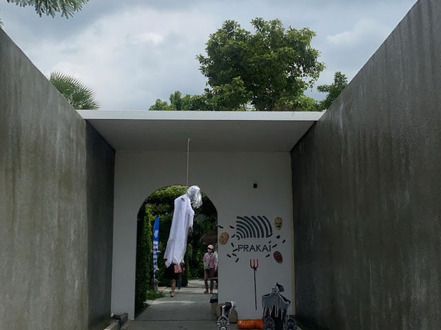 ประกาย Prakai Cafe & Cuisine