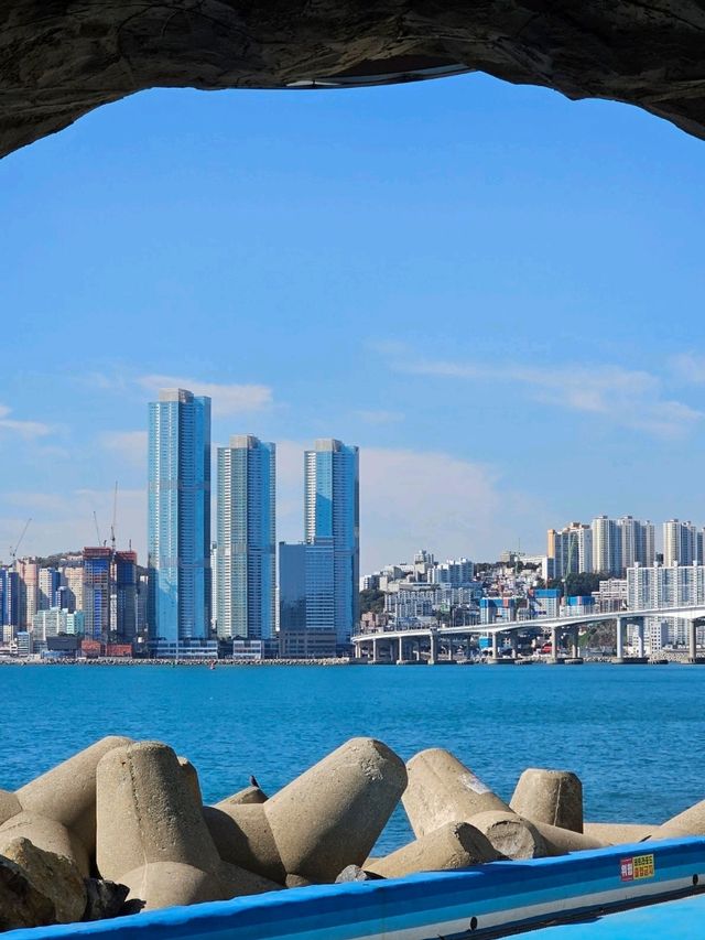 부산 영도 흰여울해안터널