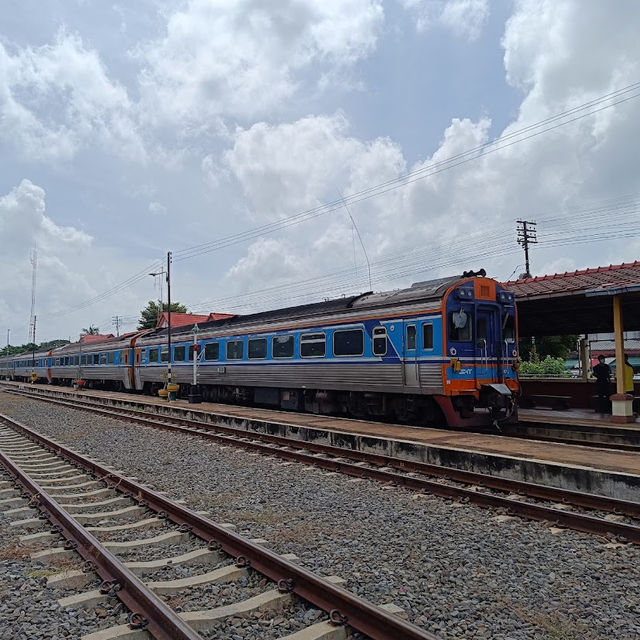 สถานีรถไฟอุทุมพรพิสัย