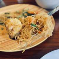 ก๋วยเตี๋ยวผักหวานอยุธยา