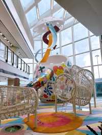 My Memorable Experience at Hong Kong International Airport