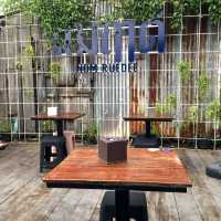 Nom Ruedee Cafe