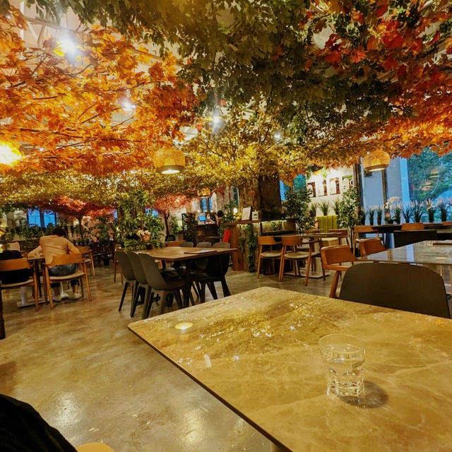 CAFE KREAMS
