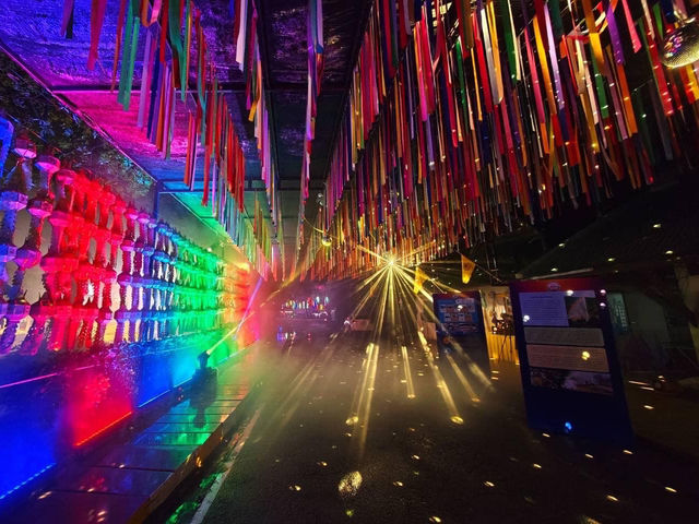 ชมแสง สี วิจิตร @น้ำพุร้อนสันกำแพง เชียงใหม่