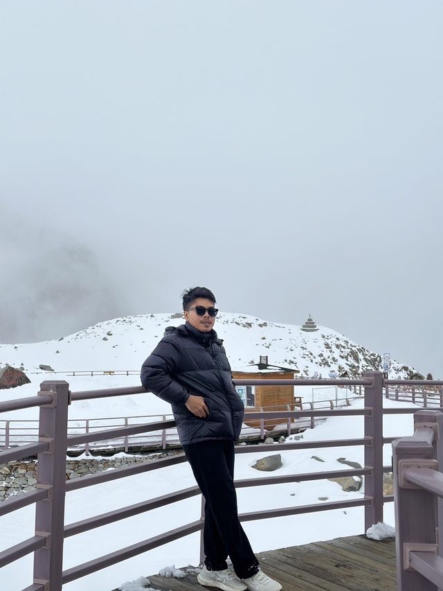 นั่งกระเช้าชมภูเขาที่มะที่ต๋ากู่ปิงชวน 🇨🇳❄️