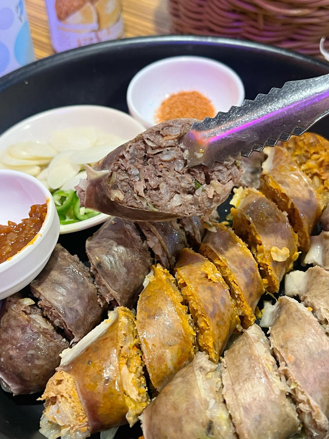 「香港第一間韓式炸雞店，口感豐富」