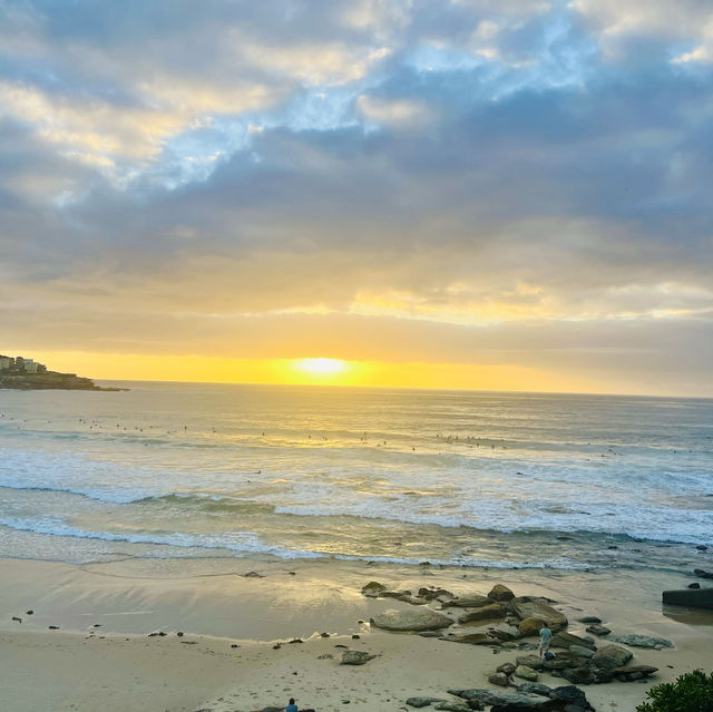 Be mesmerized at Bondi Beach 🏖️ Sydney, Australia 