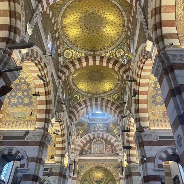 Basilique Notre-Dame de la Garde - The Majestic Guardian of Marseille