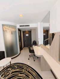 รีวิวโรงแรม Holiday inn express Pattaya central