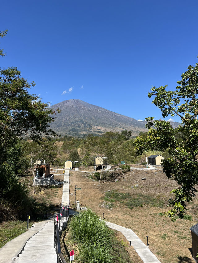Bobocabin Has The Best Views of Mount Rinjani, Lombok 🇮🇩