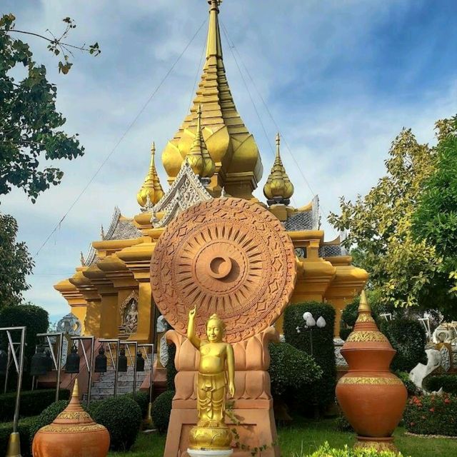 Wat Kroen Ka Thin(Luang Pho Phian)