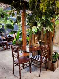 🇦🇺 Unique Garden-Themed Cafe on Beerburrum, QLD, Australia